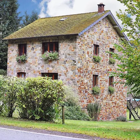 Peaceful Garden Home, * Chevron